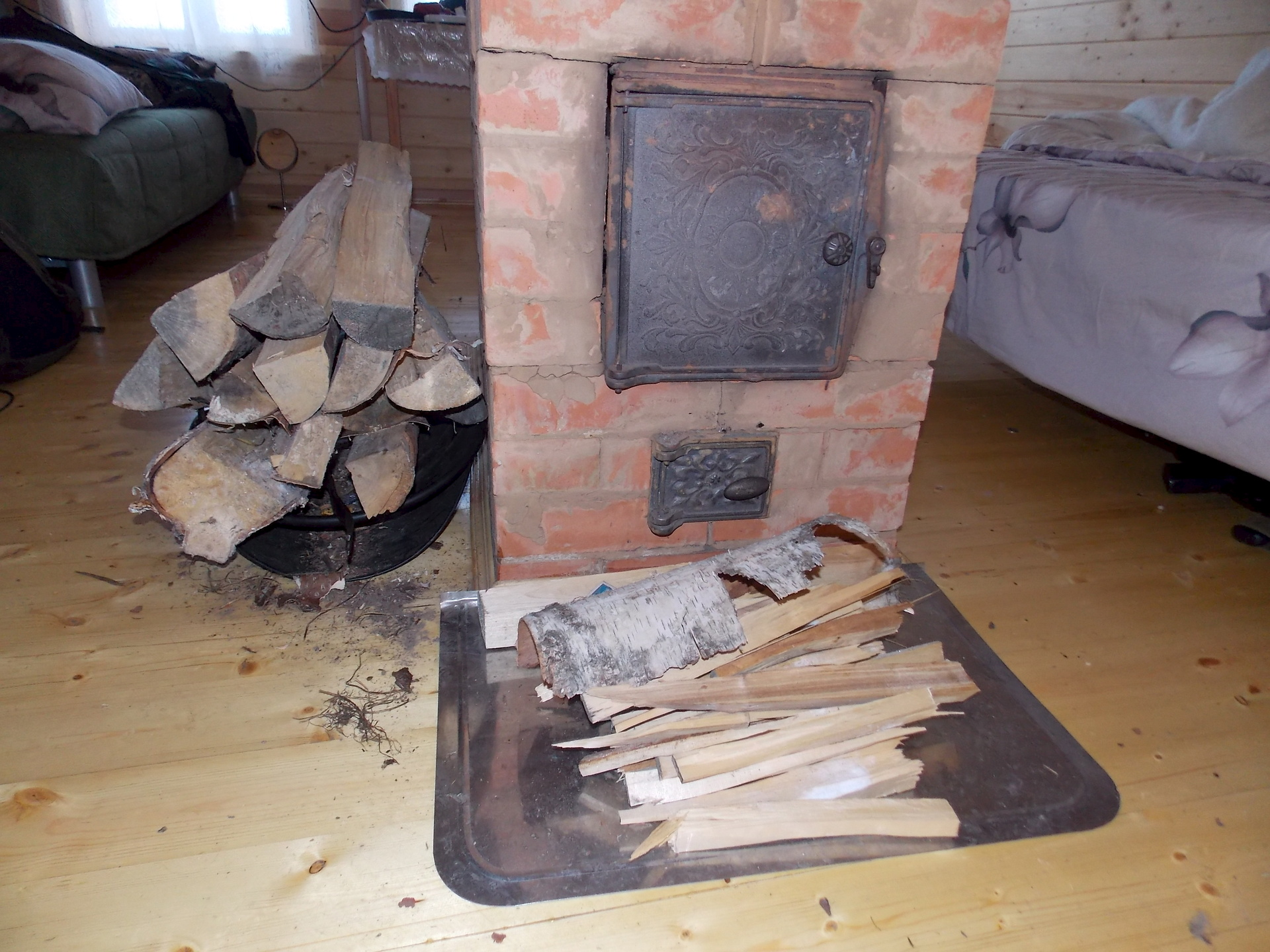 Печь для гаража на дровах: плюсы и минусы, виды, устройство, особенности выбора