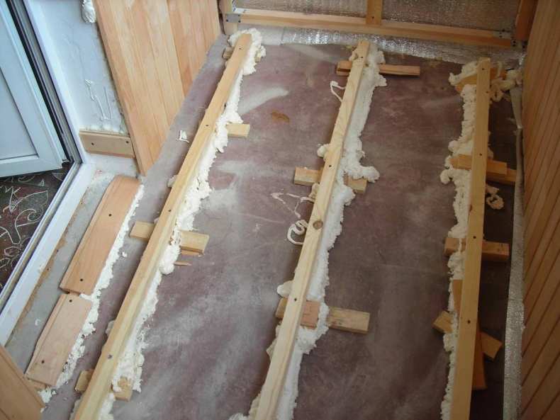 Деревянный пол на лагах в квартире или частном доме. Подготовка пола, монтаж, устройство, достоинства, недостатки (115 фото)