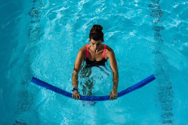 Как заниматься в бассейне, чтобы похудеть?